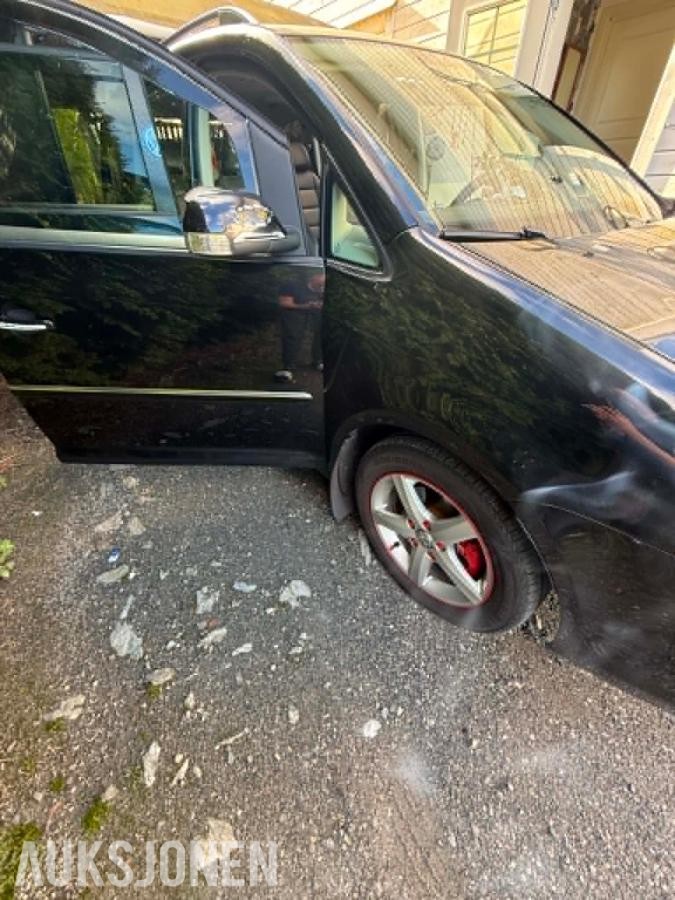 2008 Volkswagen Touran 1.9 TDI 105hk 7-Seter, Ryggekamera, Cruisekontroll